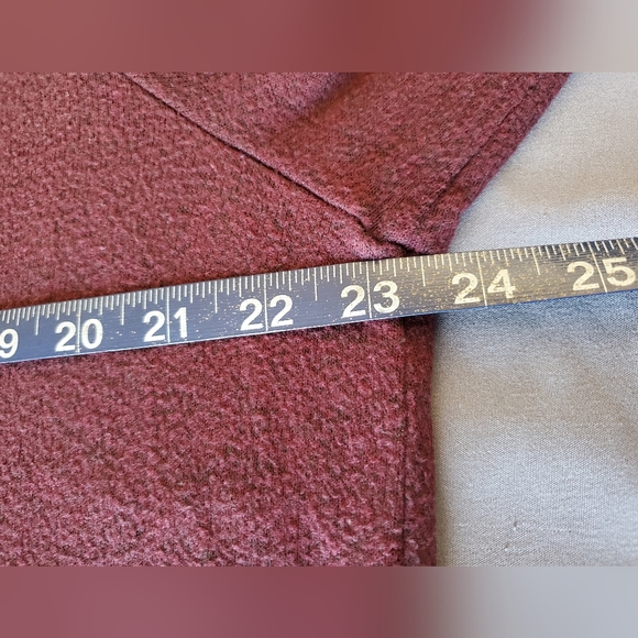 I.N Studio Women's Maroon Long Sleeve Round Neck Top Size 2X - Picture 7 of 11